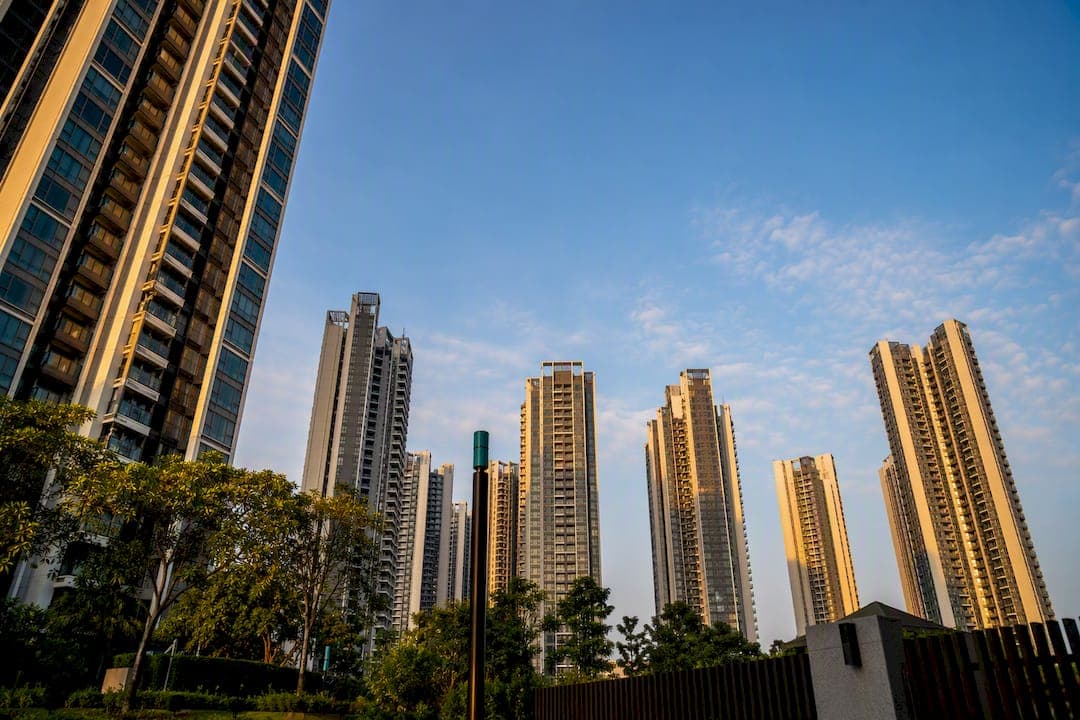 Avoid CPF Surprises When Choosing 99 vs 999 Leasehold in Singapore